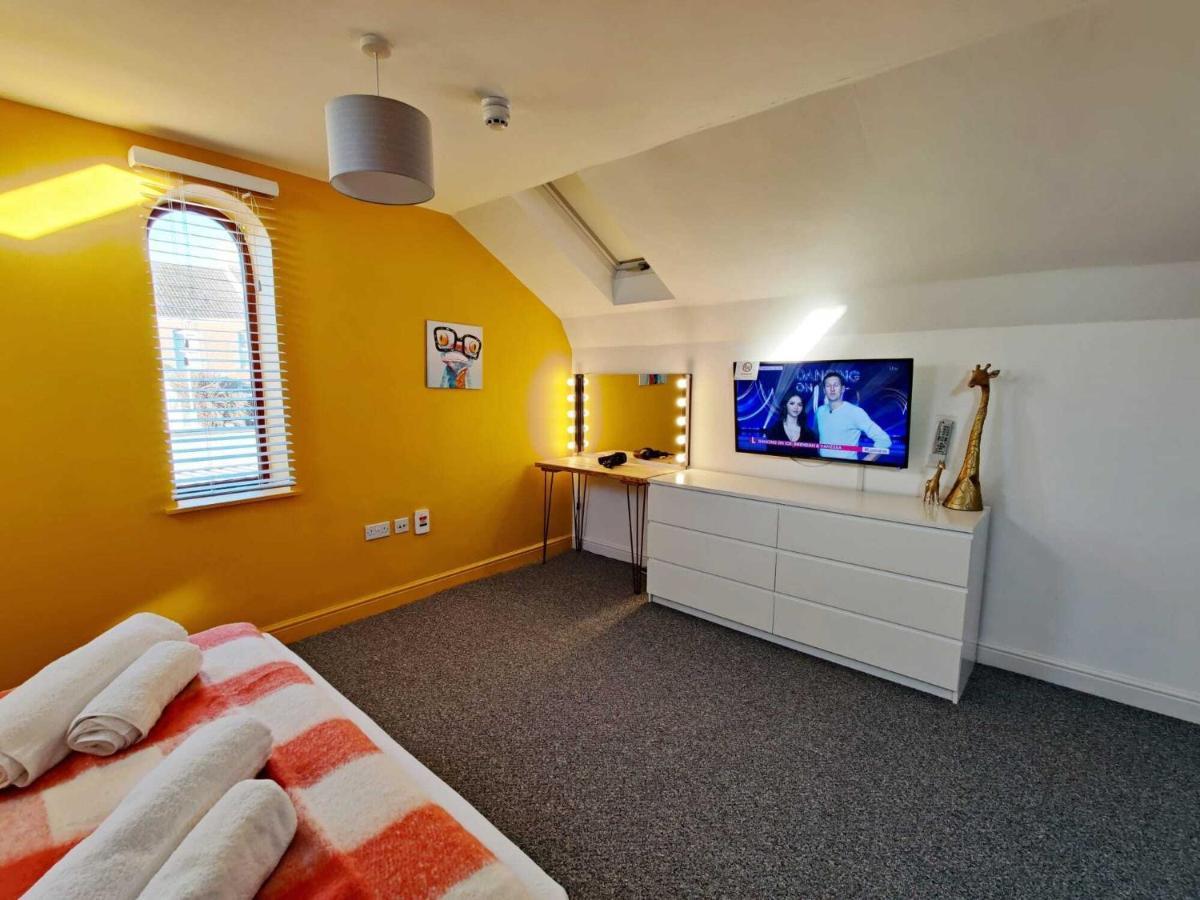 2 Ensuites, Garden, Smart Tv'S In All Rooms! Swansea Eksteriør billede